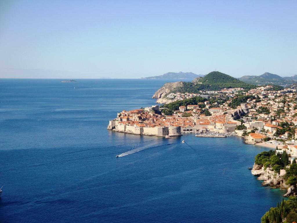 Nice Apartment & Room In Cavtat Bagian luar foto