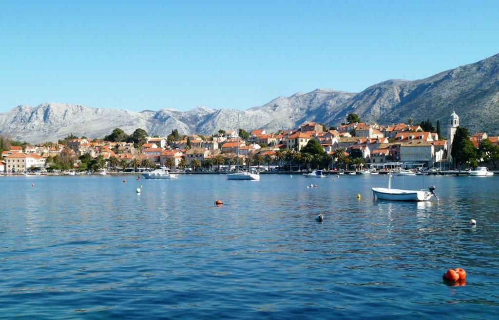 Nice Apartment & Room In Cavtat Bagian luar foto