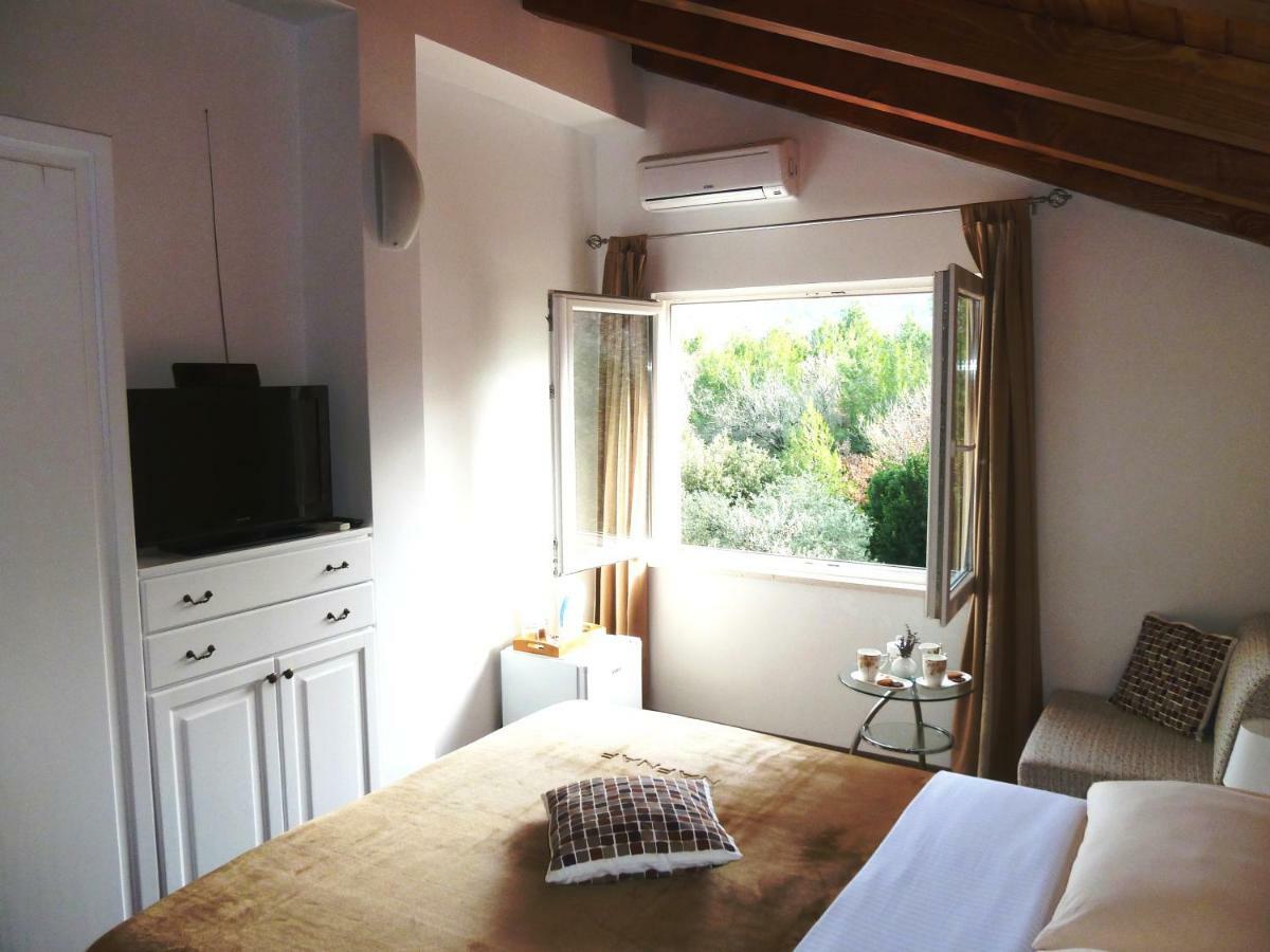 Nice Apartment & Room In Cavtat Bagian luar foto